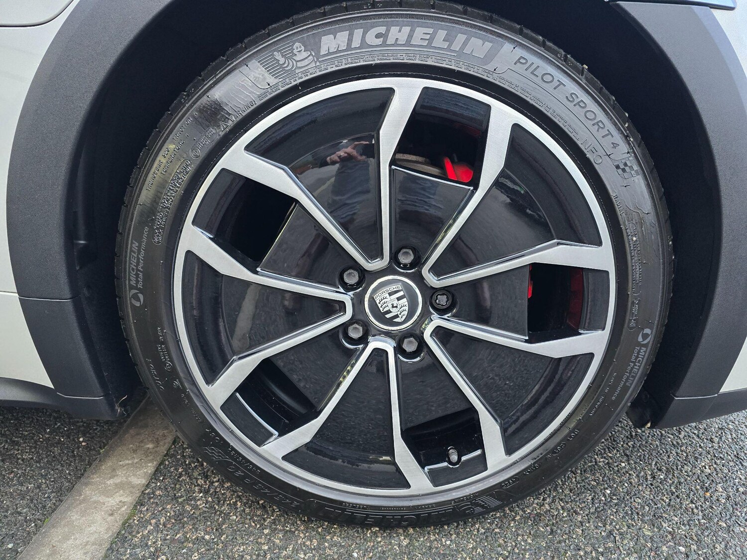 Used Porsche Taycan 2021 for sale - 77427592: Photo 24