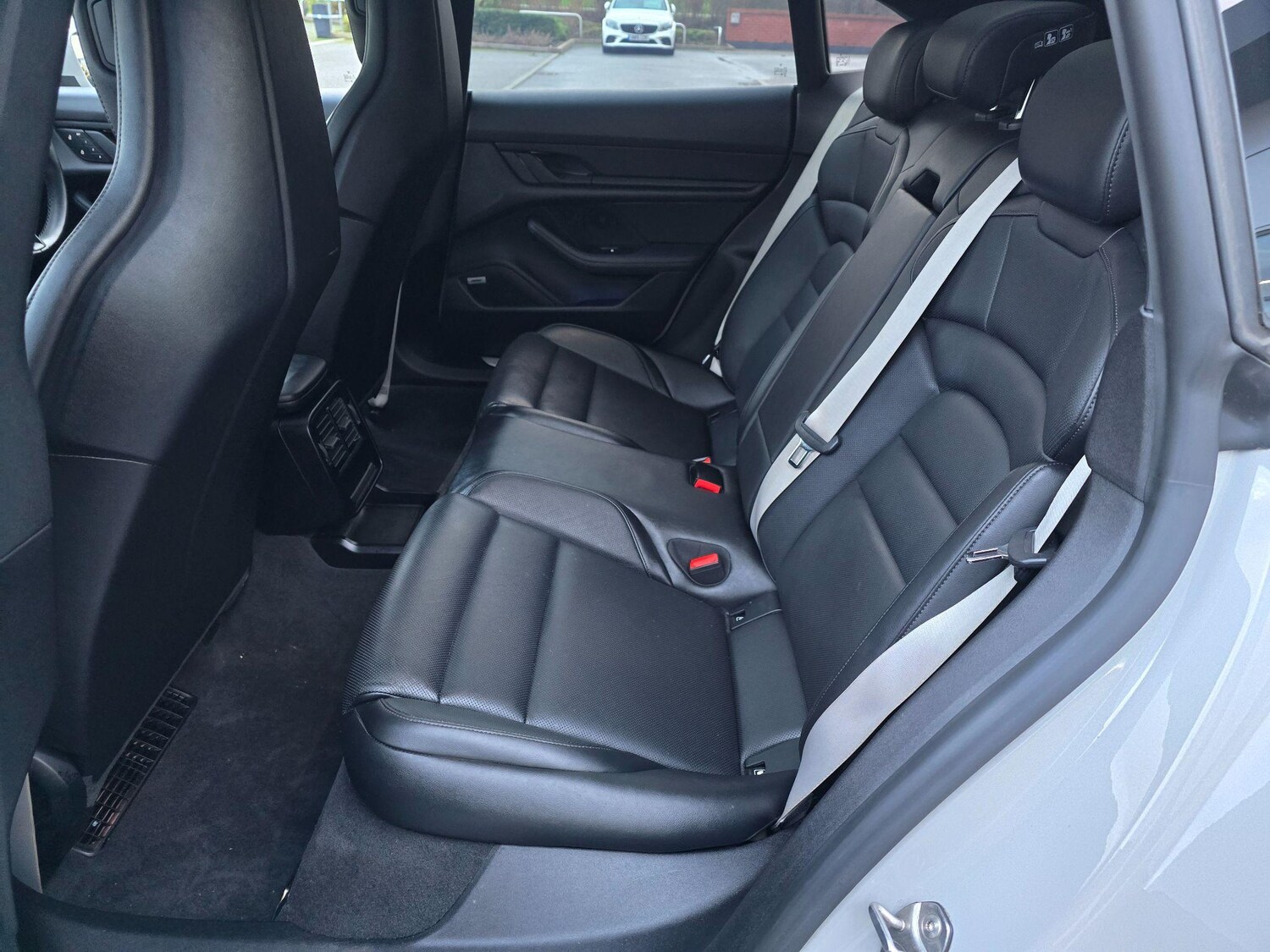 Used Porsche Taycan 2021 for sale - 77427592: Photo 27