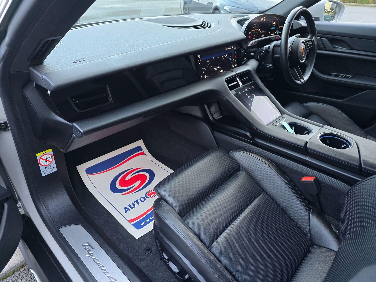 Used Porsche Taycan 2021 for sale - 77427592: Photo 8