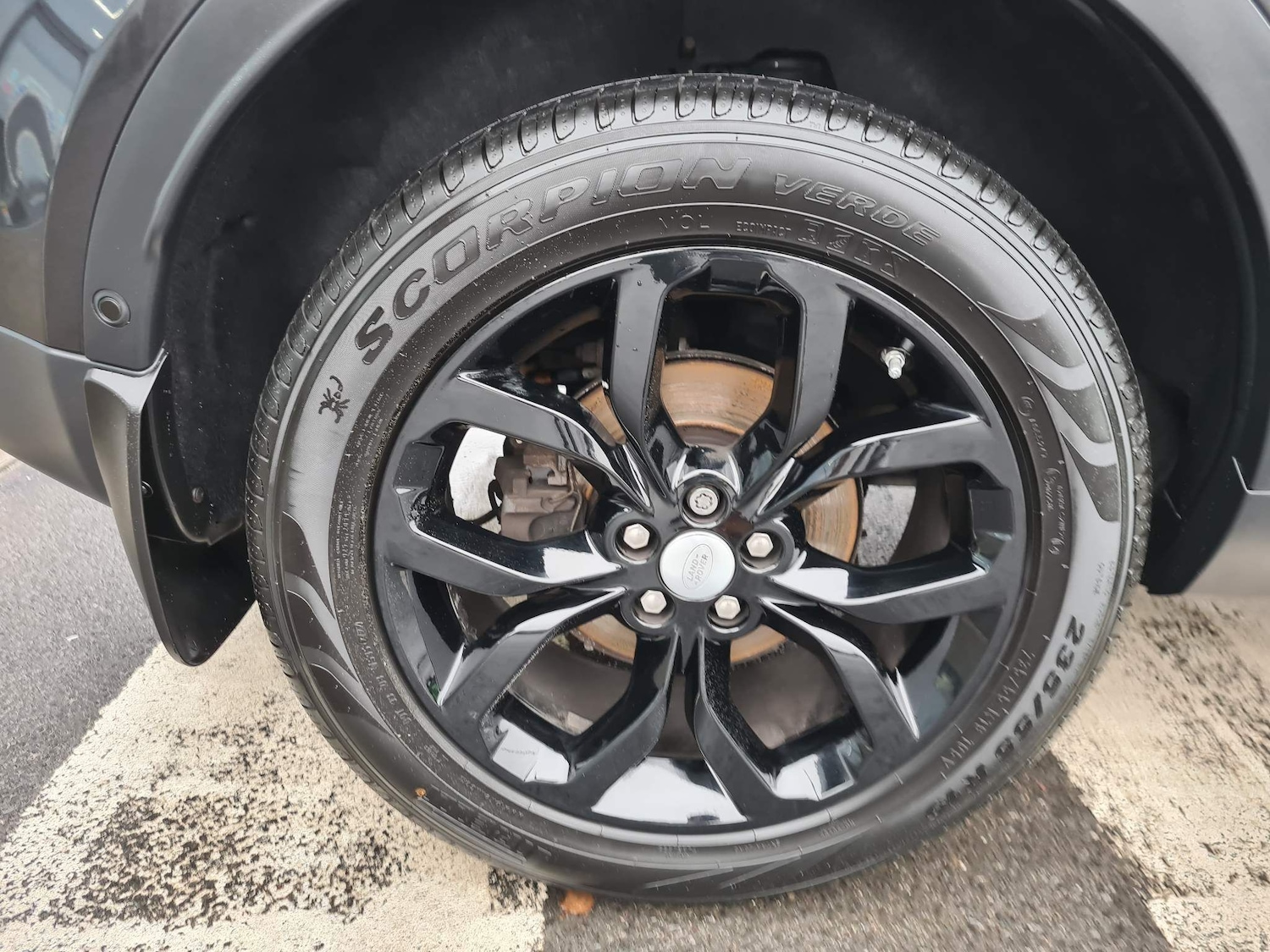 Used Land Rover Discovery Sport 2016 for sale - 65360924: Photo 14