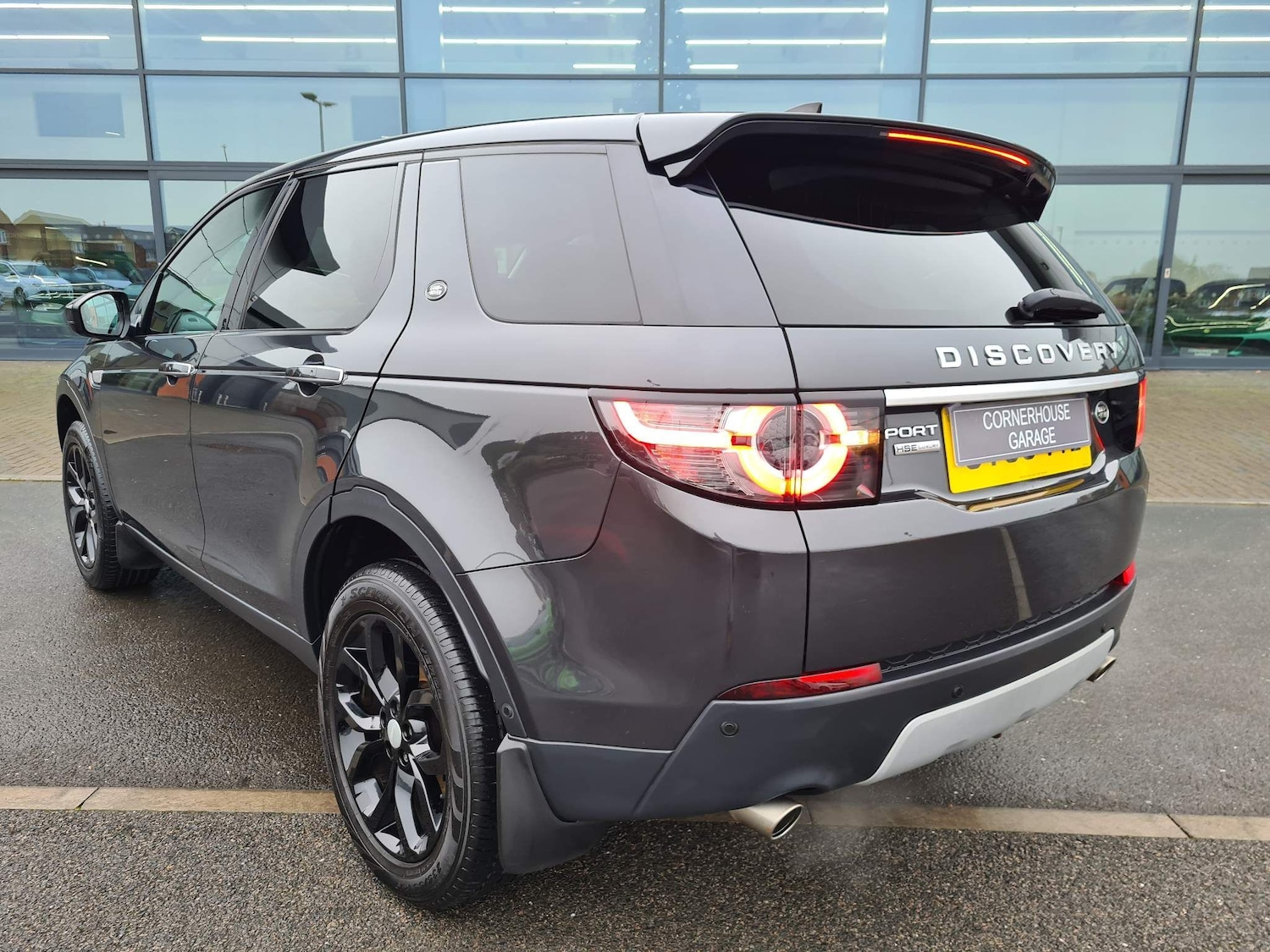 Used Land Rover Discovery Sport 2016 for sale - 65360924: Photo 2