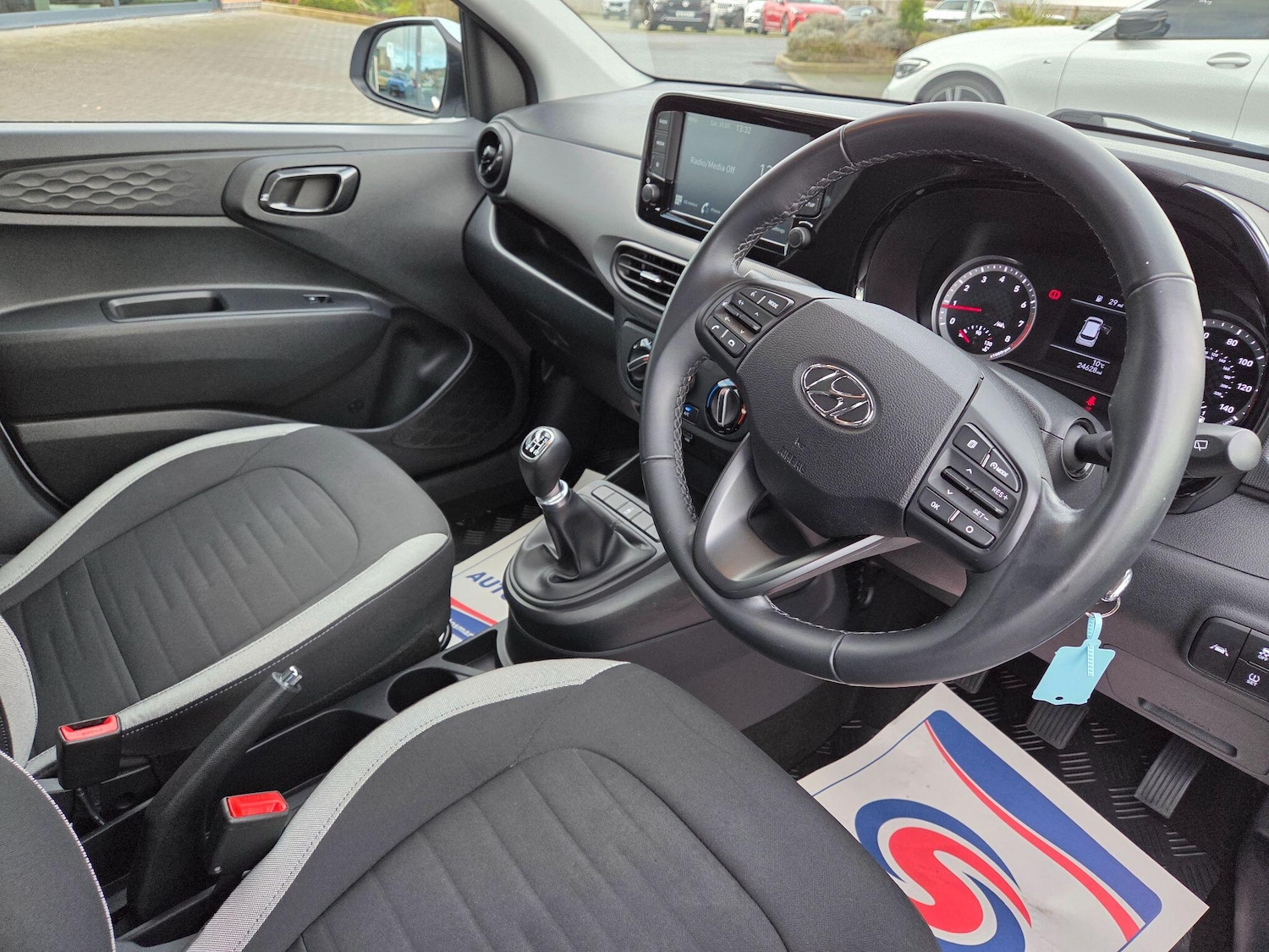 Used Hyundai i10 2020 for sale - 77424923: Photo 2