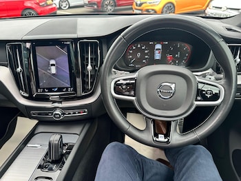 Used Volvo XC60 2019 for sale - 79325282: Photo