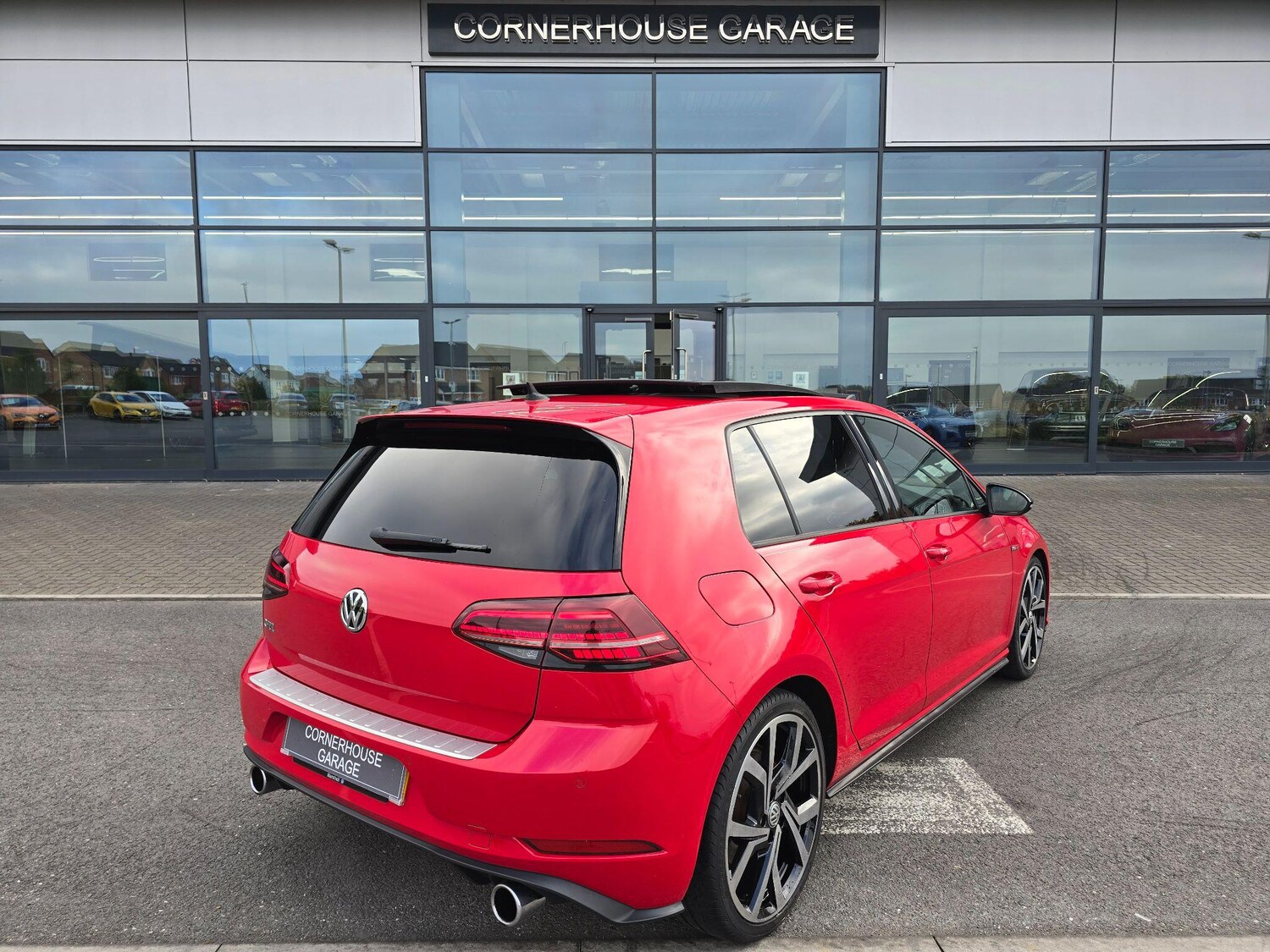 Used Volkswagen Golf 2017 for sale - 77784562: Photo 17