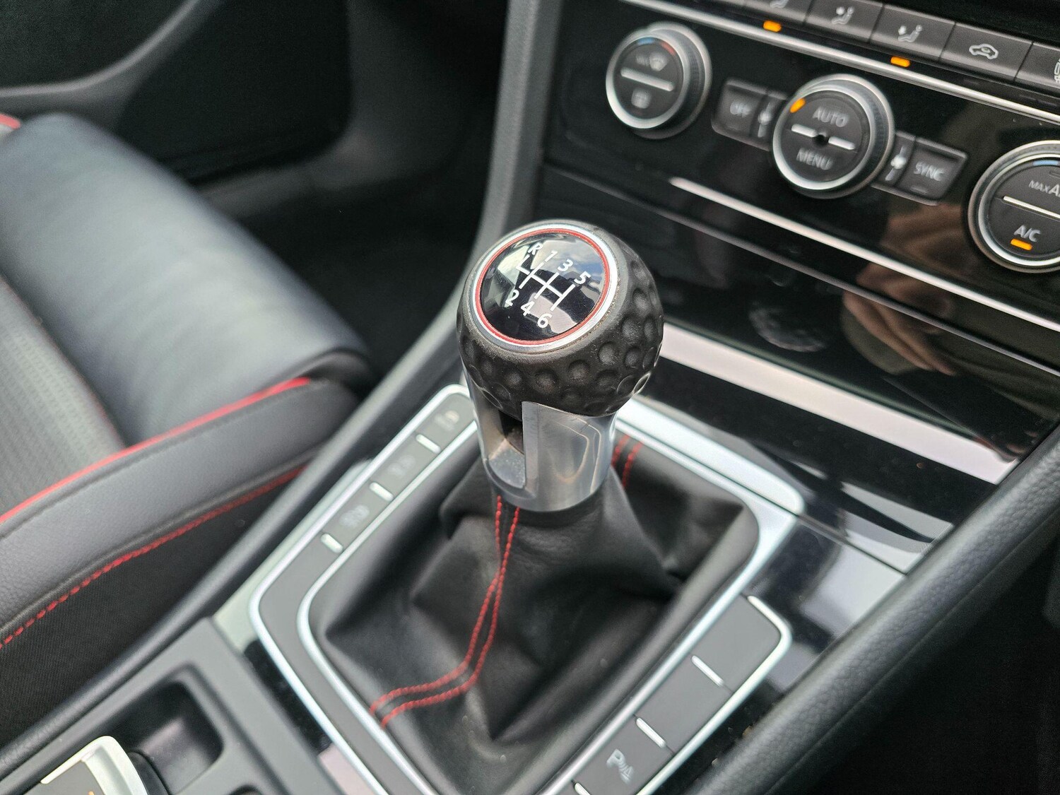 Used Volkswagen Golf 2017 for sale - 77784562: Photo 37