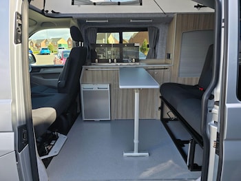 Used Volkswagen Transporter 2019 for sale - 78058366: Photo