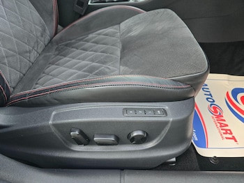 Used Skoda Octavia 2017 for sale - 77427600: Photo