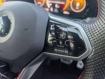 Used Volkswagen Golf 2021 for sale - 78377199: Photo