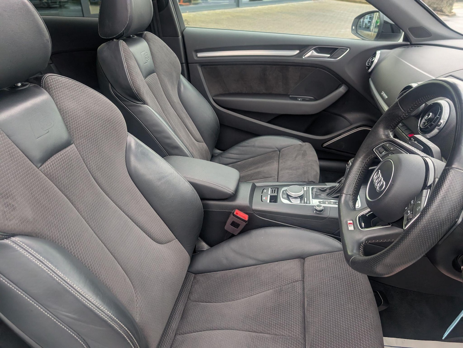 Used Audi A3 2017 for sale - 77427625: Photo 4