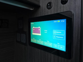 Used Volkswagen Transporter 2024 for sale - 78377209: Photo