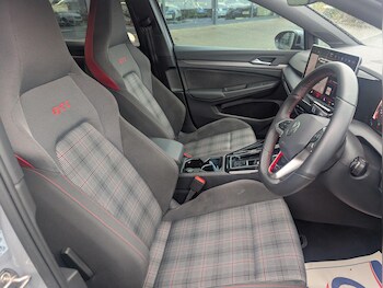 Used Volkswagen Golf 2024 for sale - 77425188: Photo