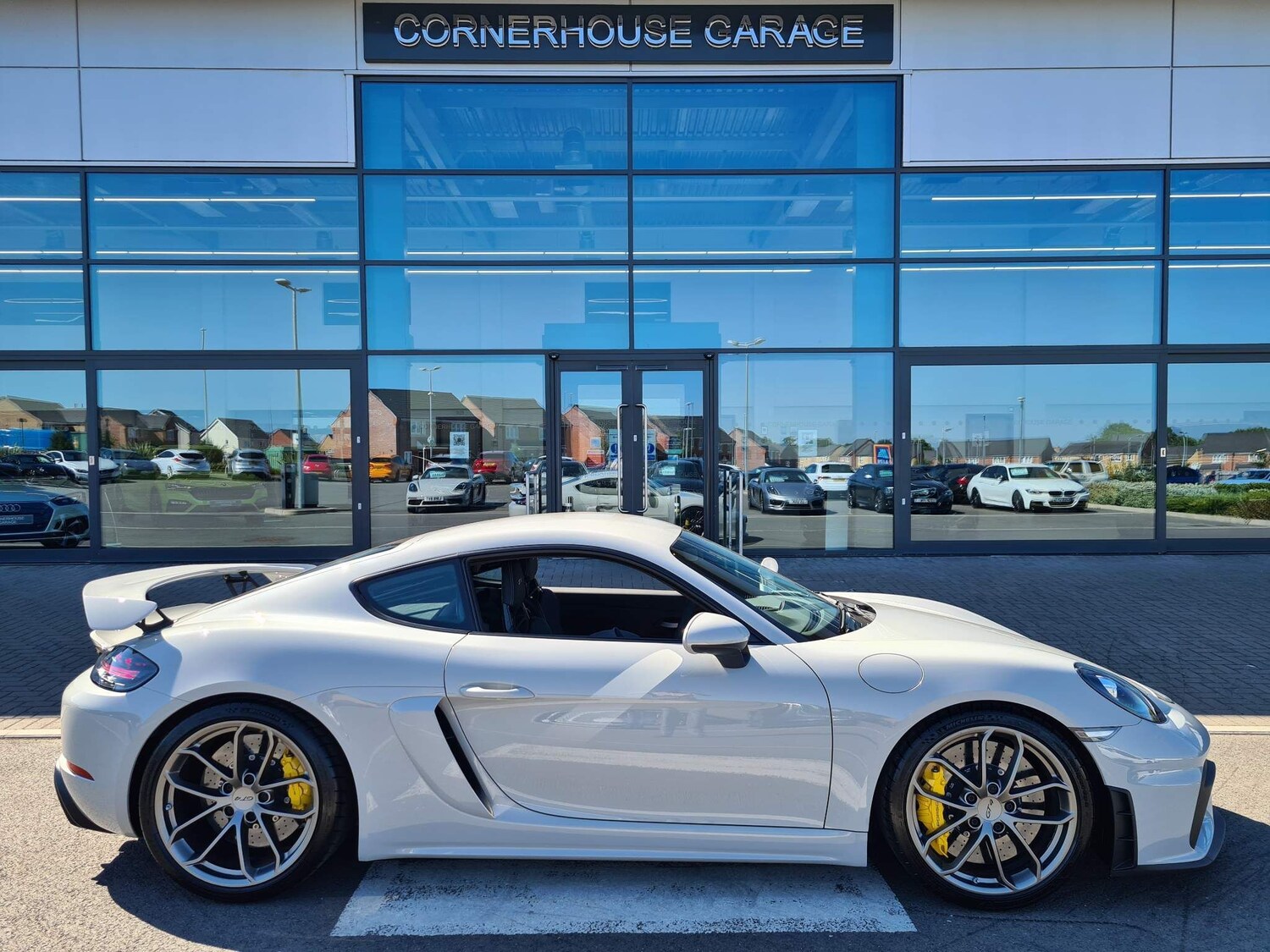 Used Porsche Cayman 2019 for sale - 63806418: Photo 14