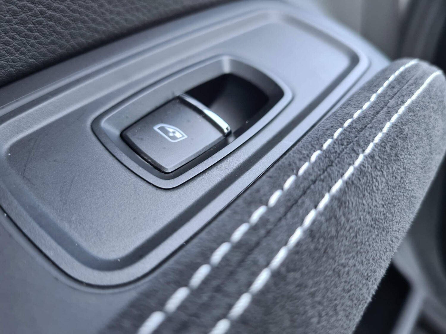 Used Porsche Cayman 2019 for sale - 63806418: Photo 52