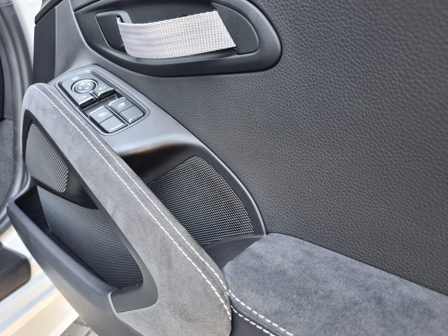 Used Porsche Cayman 2019 for sale - 63806418: Photo 60