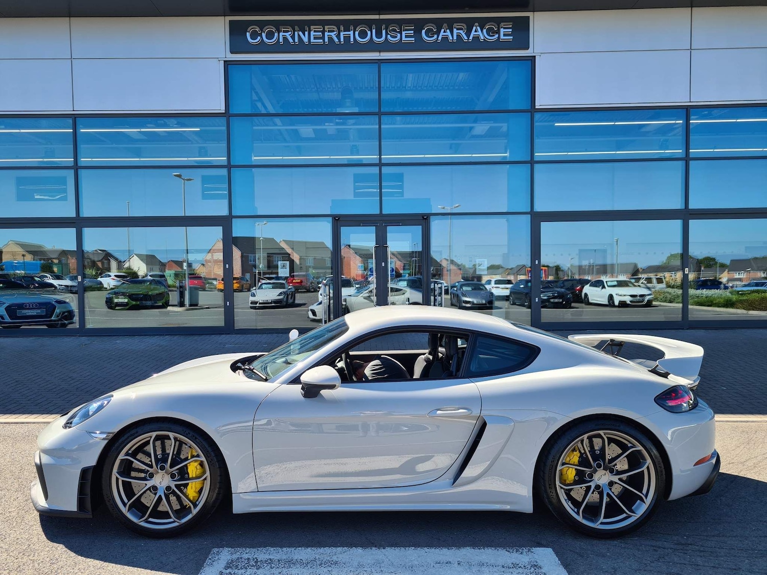Used Porsche Cayman 2019 for sale - 63806418: Photo 8