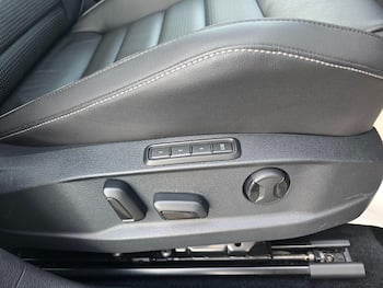 Used Volkswagen Golf 2019 for sale - 79889936: Photo