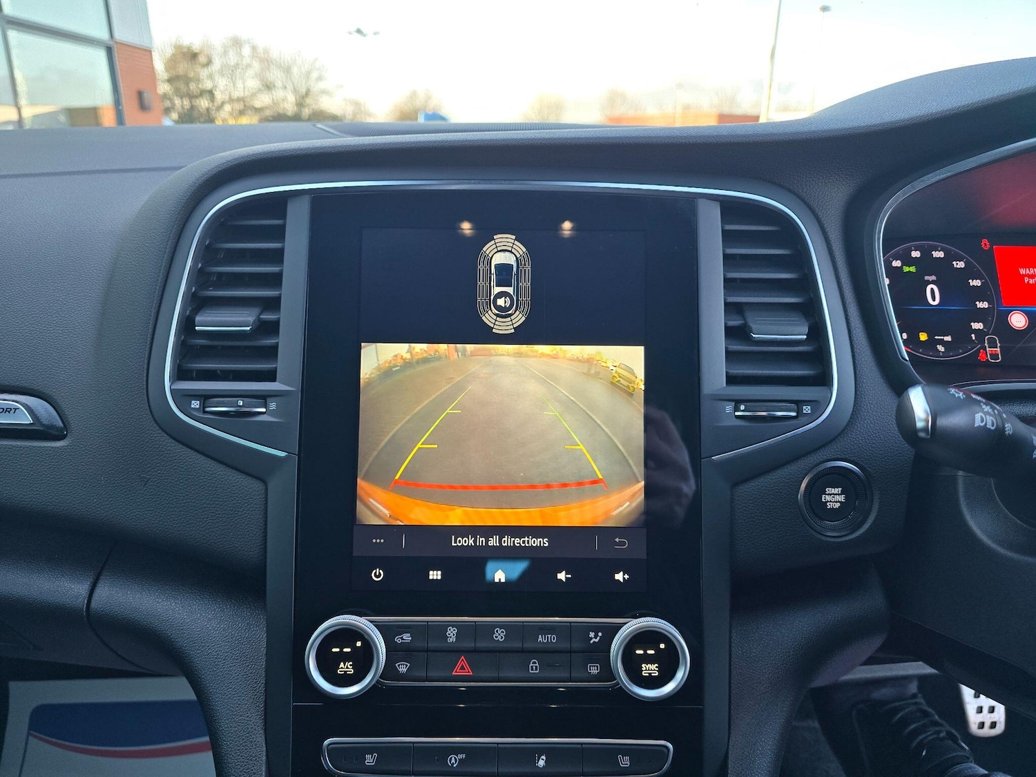 Used Renault Megane 2021 for sale - 77427649: Photo 3