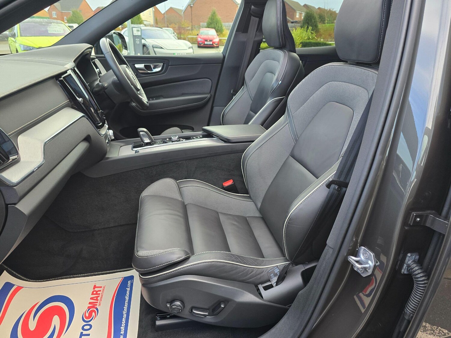 Used Volvo XC60 2021 for sale - 77427647: Photo 10