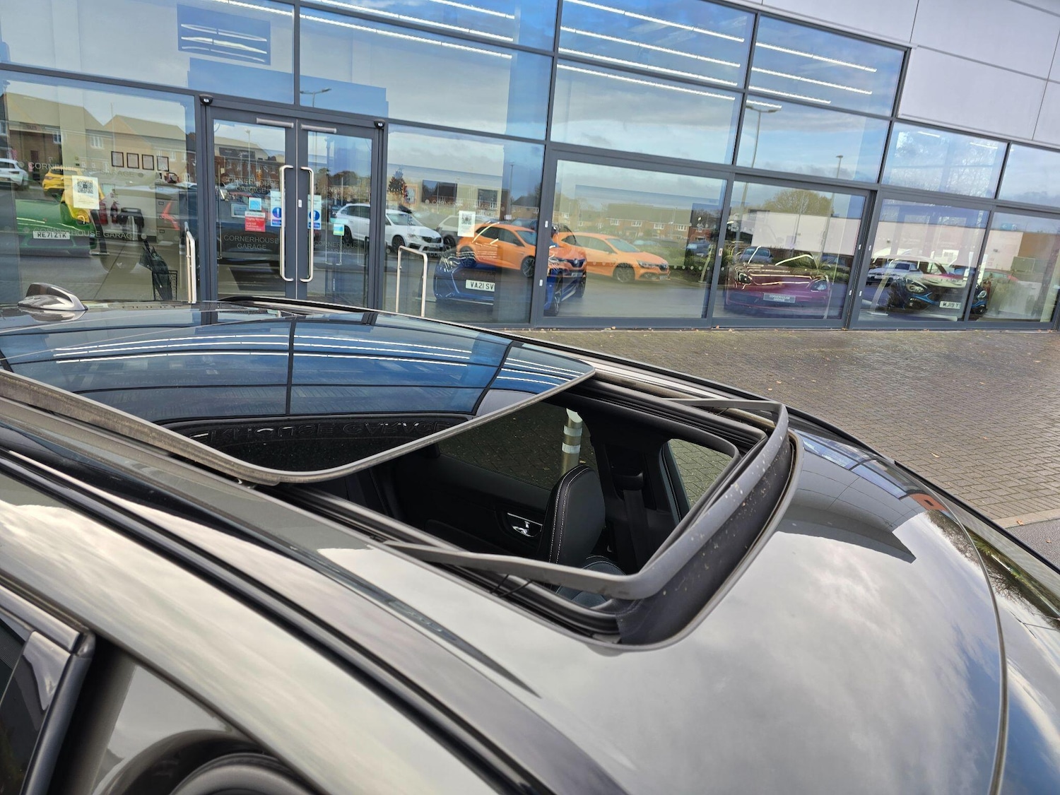 Used Volvo XC60 2021 for sale - 77427647: Photo 2