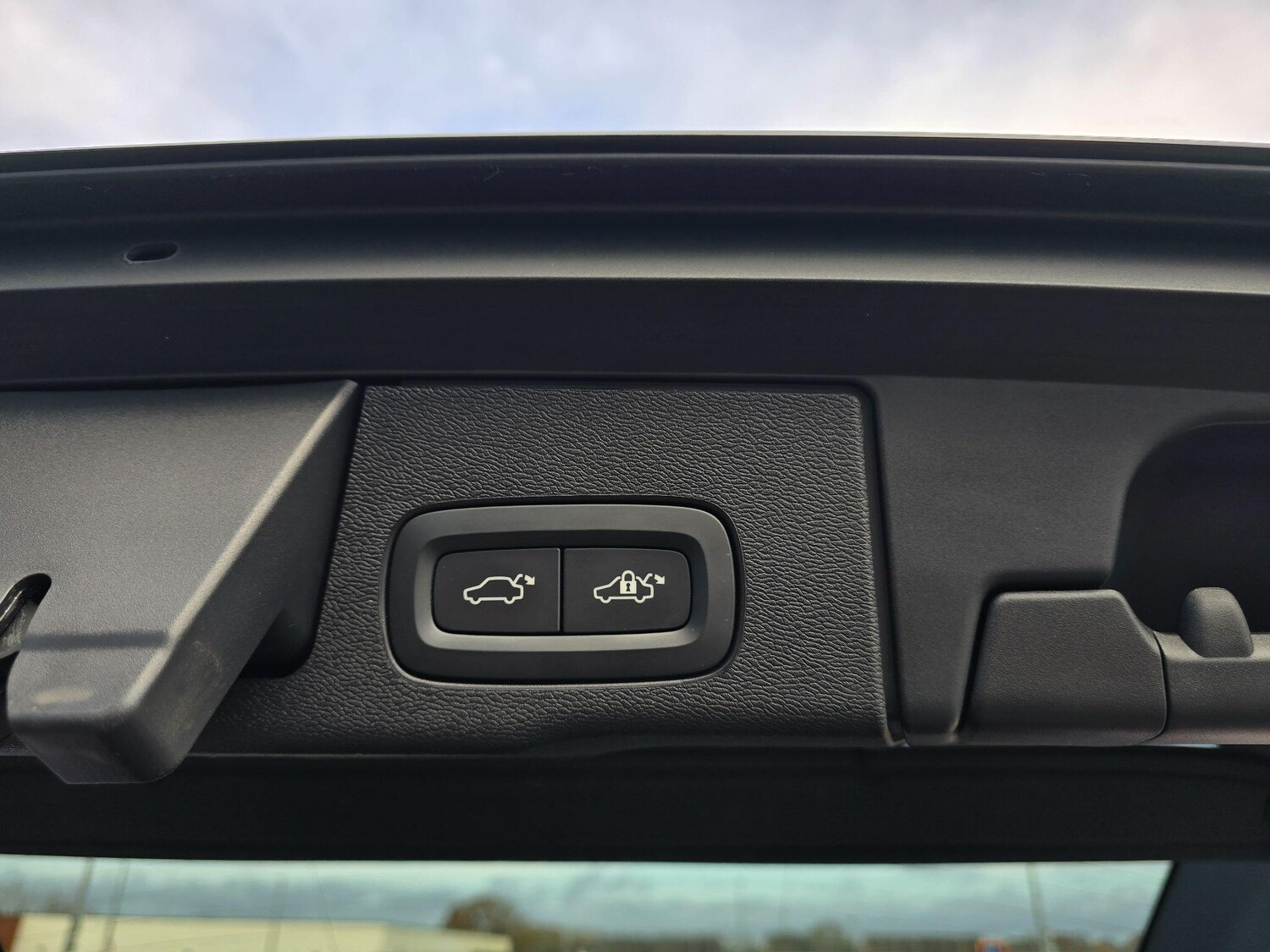 Used Volvo XC60 2021 for sale - 77427647: Photo 25