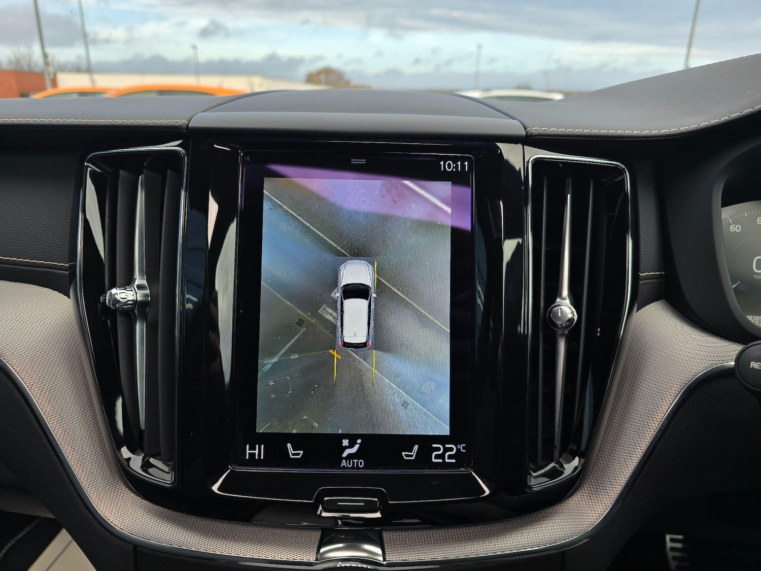 Used Volvo XC60 2021 for sale - 77427647: Photo 3