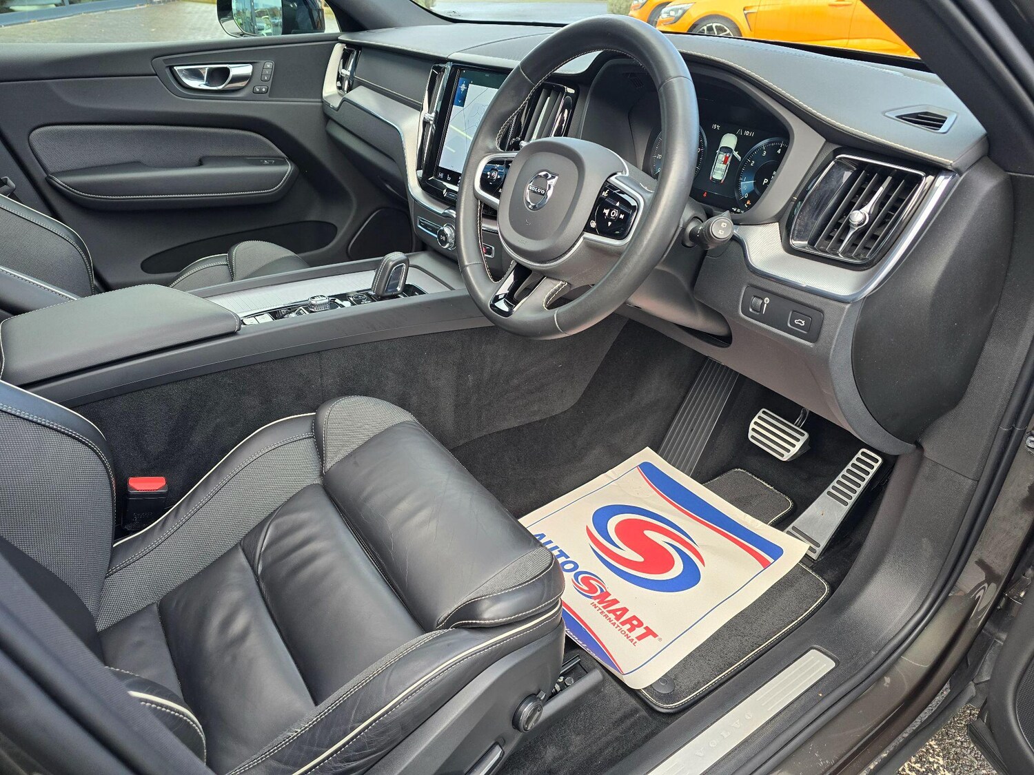 Used Volvo XC60 2021 for sale - 77427647: Photo 7