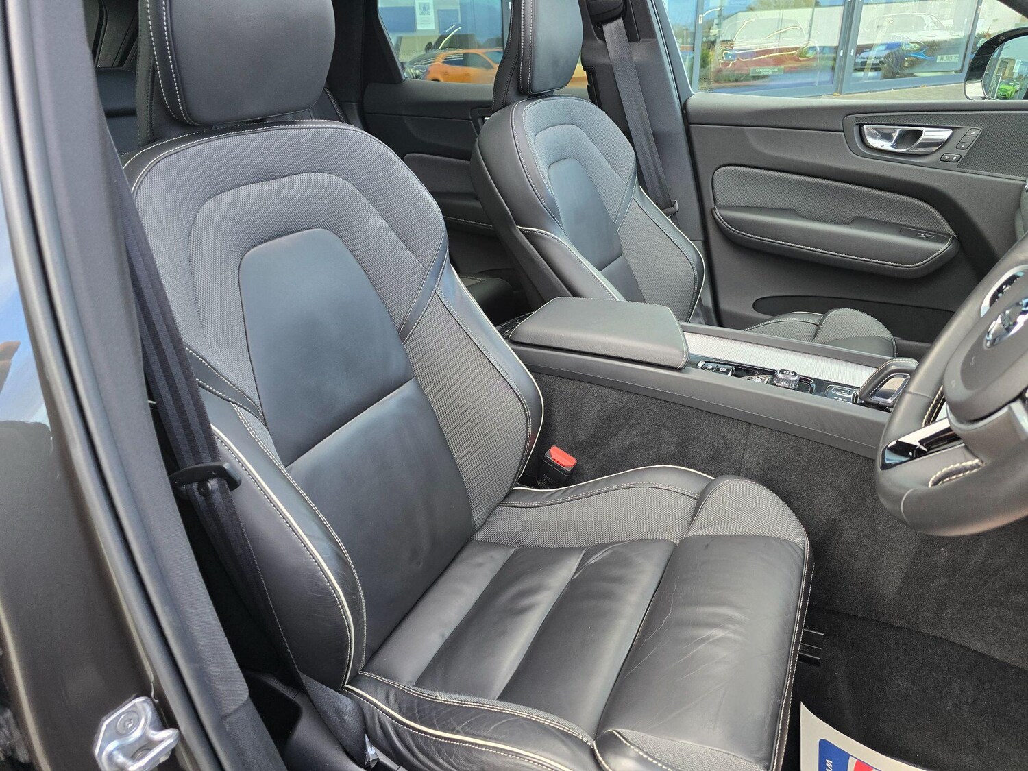 Used Volvo XC60 2021 for sale - 77427647: Photo 8