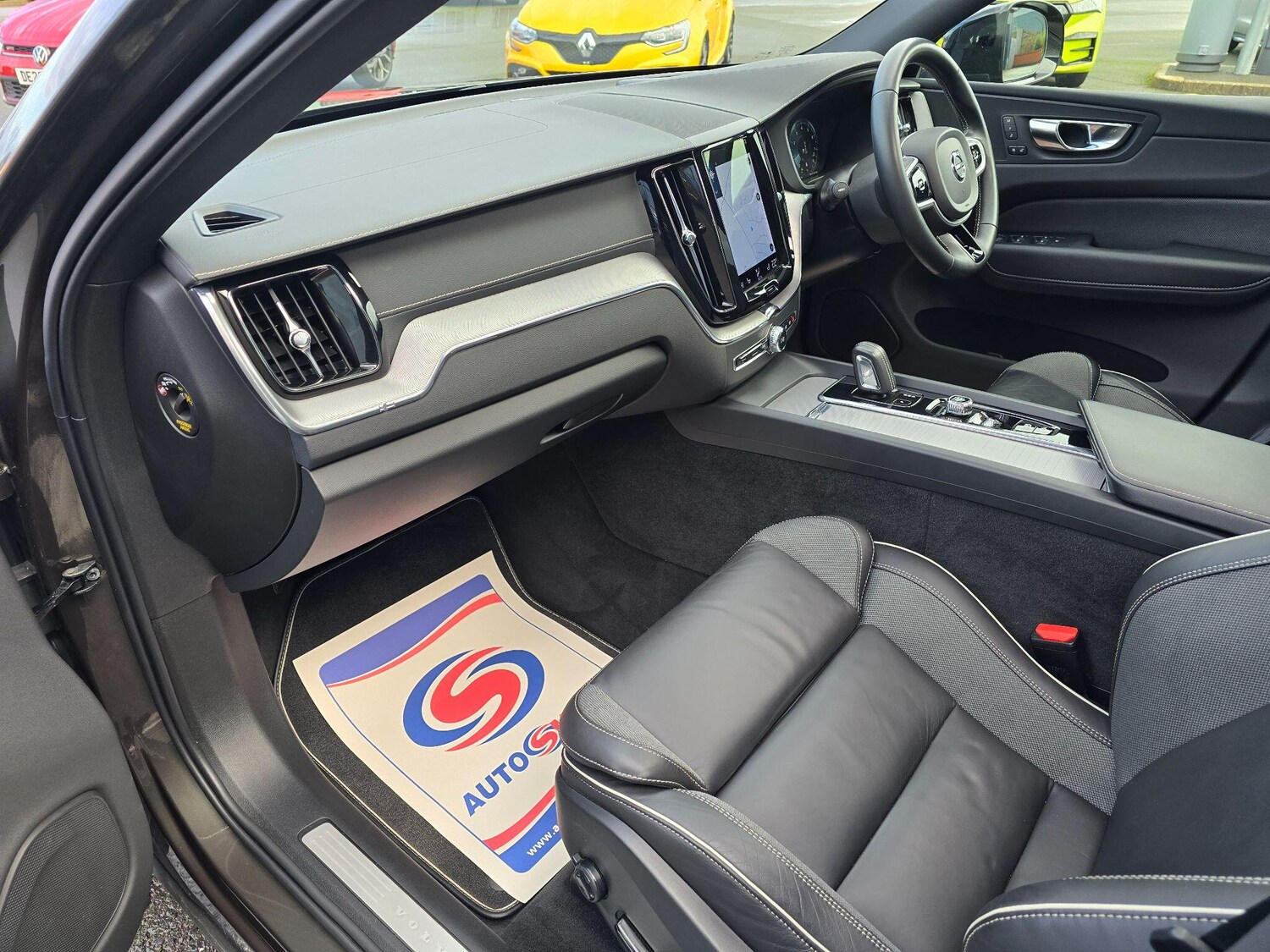 Used Volvo XC60 2021 for sale - 77427647: Photo 9