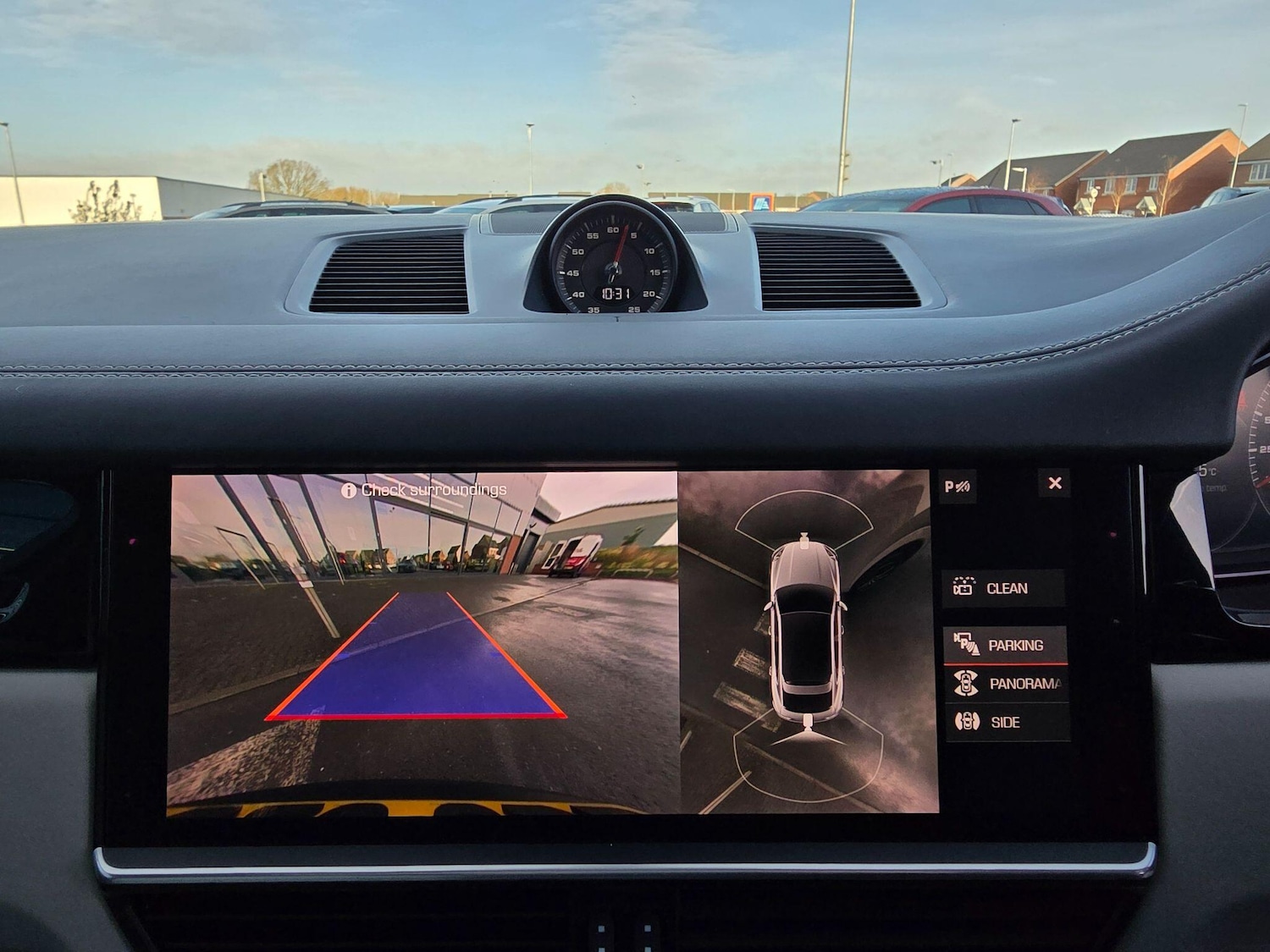 Used Porsche Cayenne 2020 for sale - 77427623: Photo 3