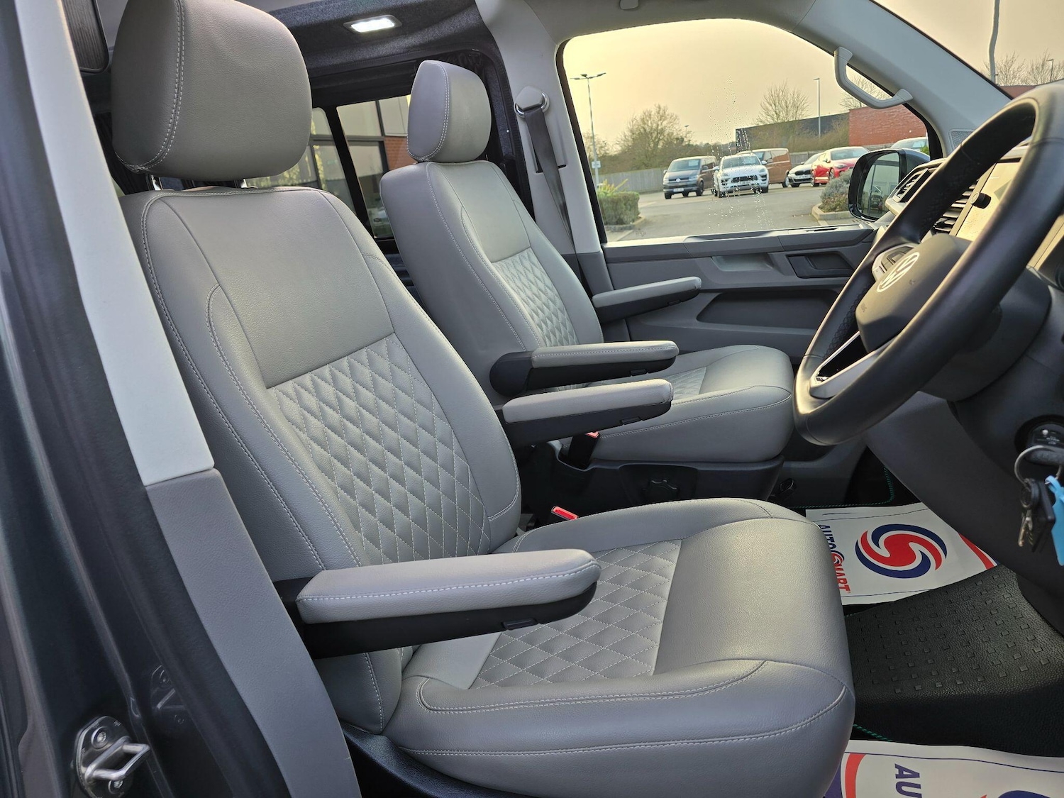 Used Volkswagen Transporter 2024 for sale - 77768718: Photo 35