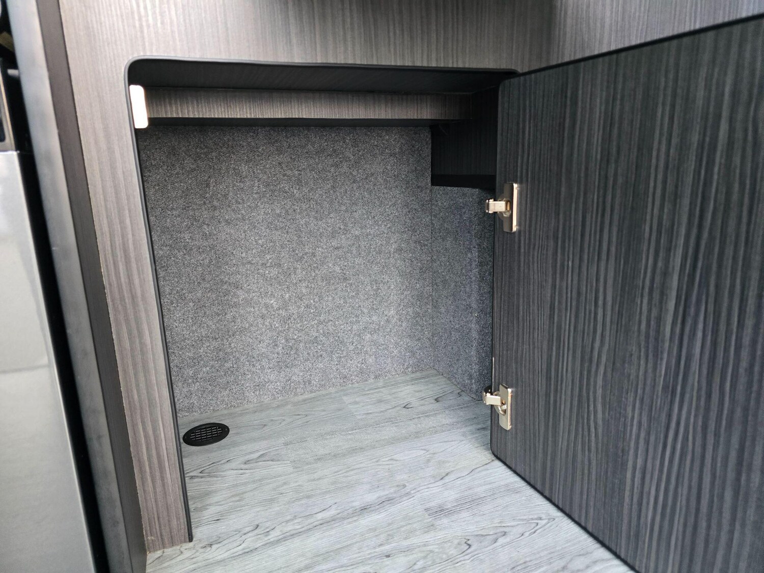 Used Volkswagen Transporter 2024 for sale - 77768718: Photo 56