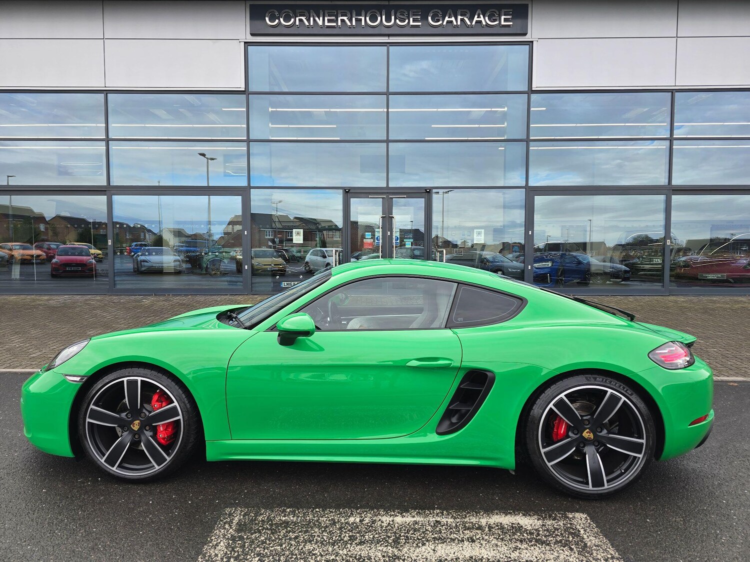 Used Porsche Cayman 2021 for sale - 77427624: Photo 13