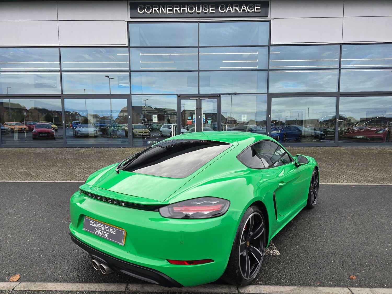 Used Porsche Cayman 2021 for sale - 77427624: Photo 17