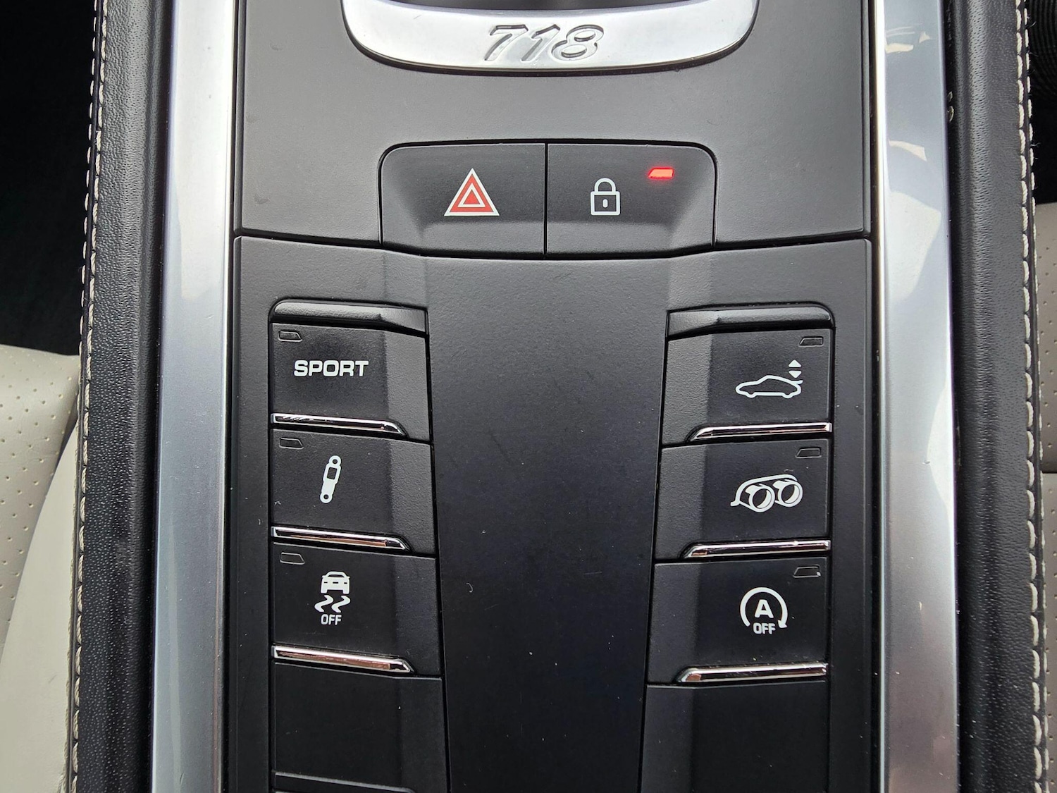 Used Porsche Cayman 2021 for sale - 77427624: Photo 41