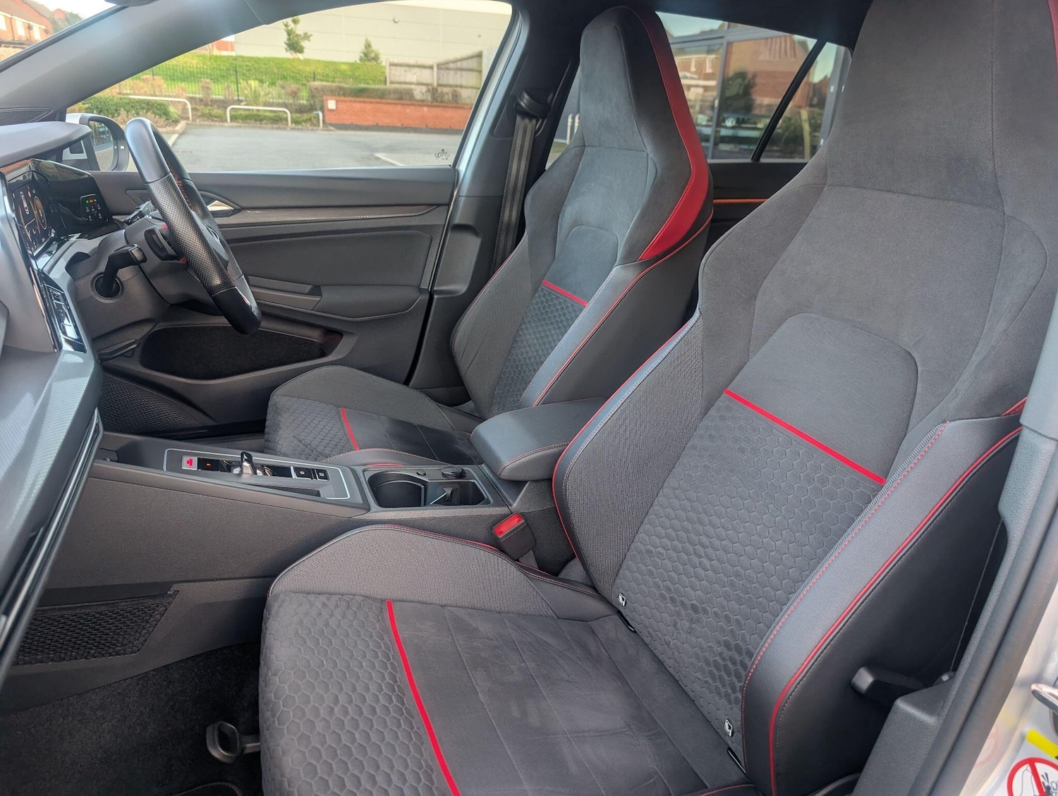 Used Volkswagen Golf 2021 for sale - 77427619: Photo 32