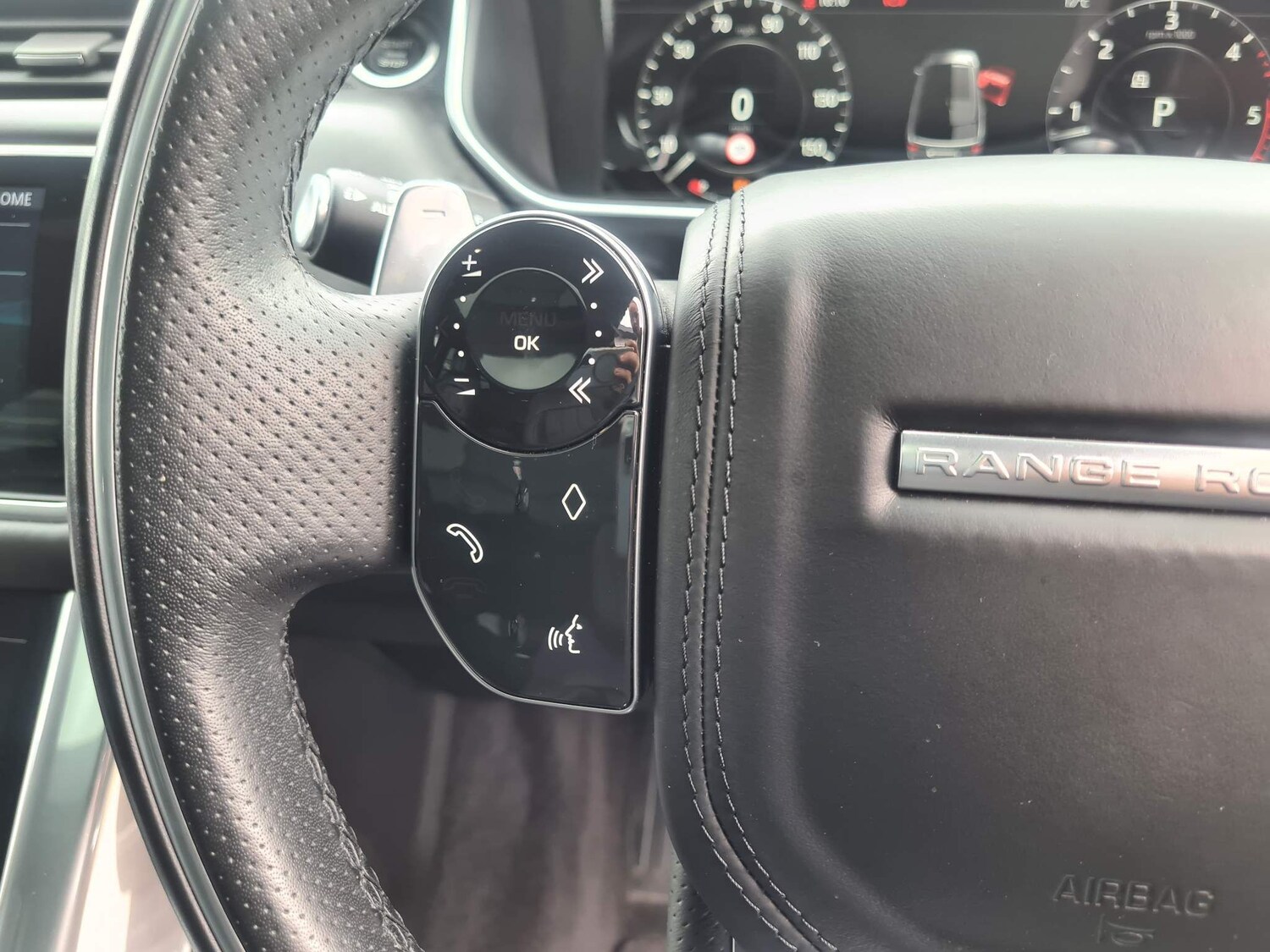 Used Land Rover Range Rover Sport 2018 for sale - 62722880: Photo 18