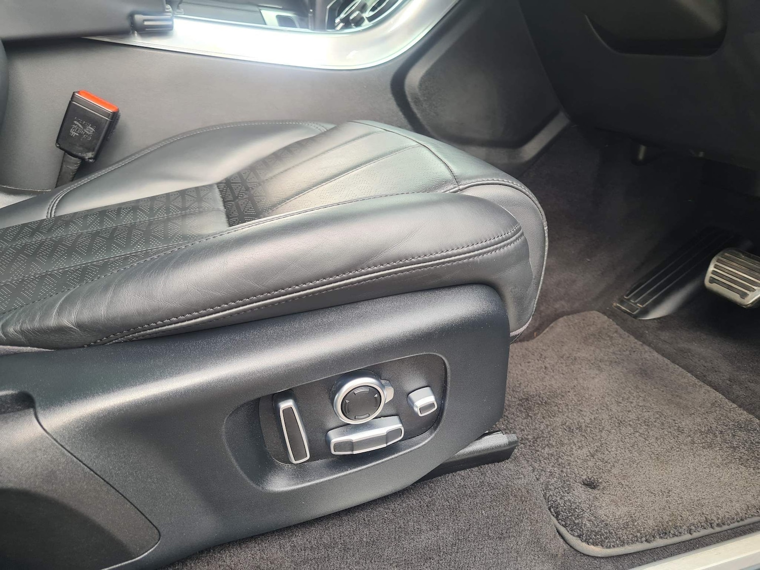 Used Land Rover Range Rover Sport 2018 for sale - 62722880: Photo 45