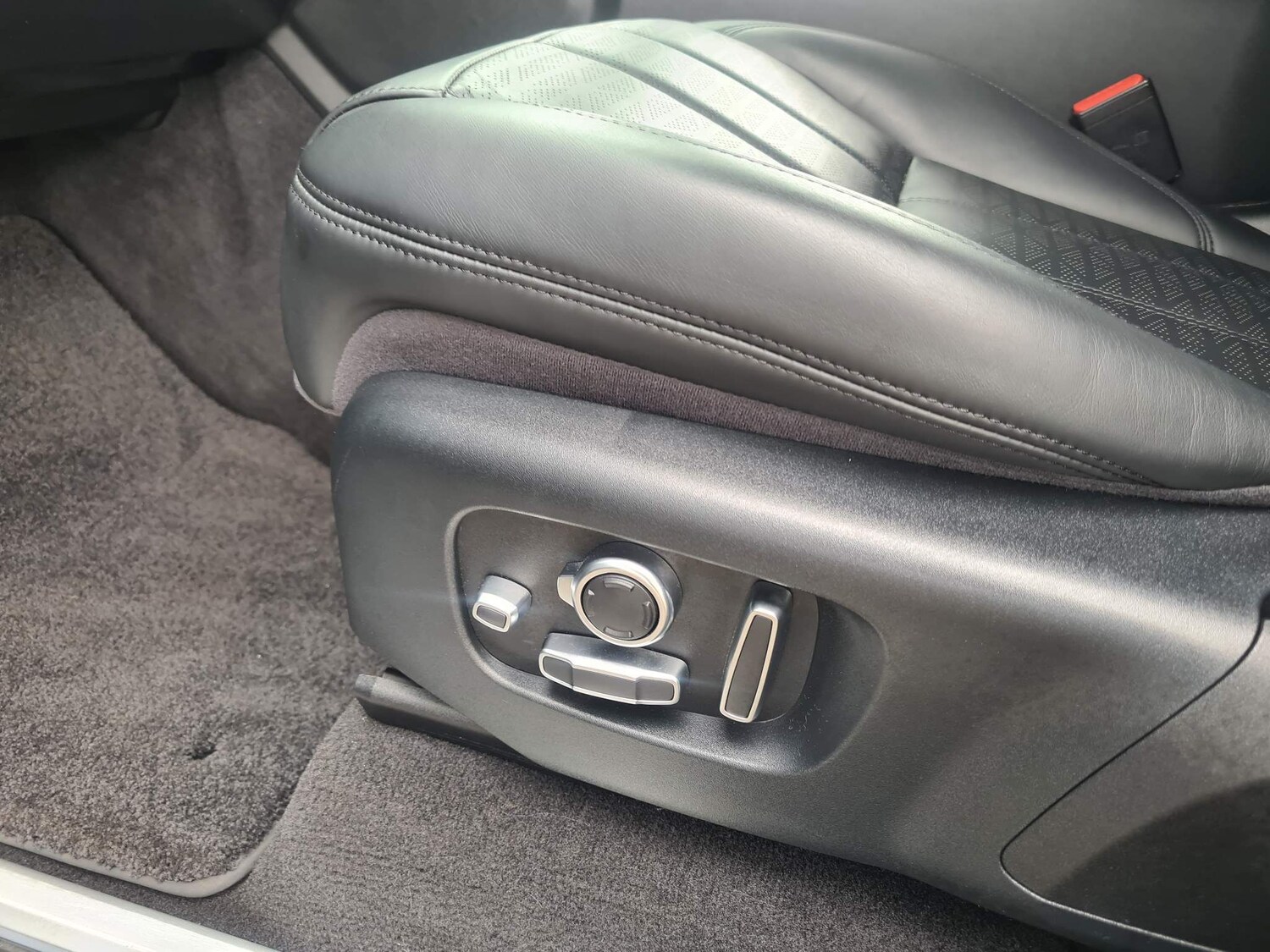 Used Land Rover Range Rover Sport 2018 for sale - 62722880: Photo 6