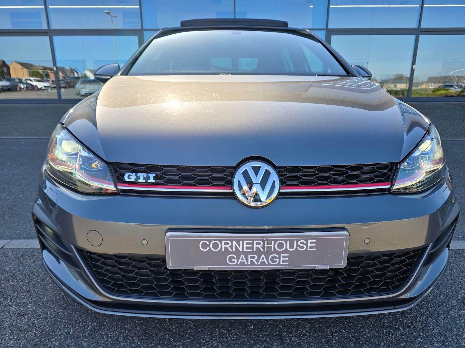 Used Volkswagen Golf 2017 for sale - 77993077: Photo 37