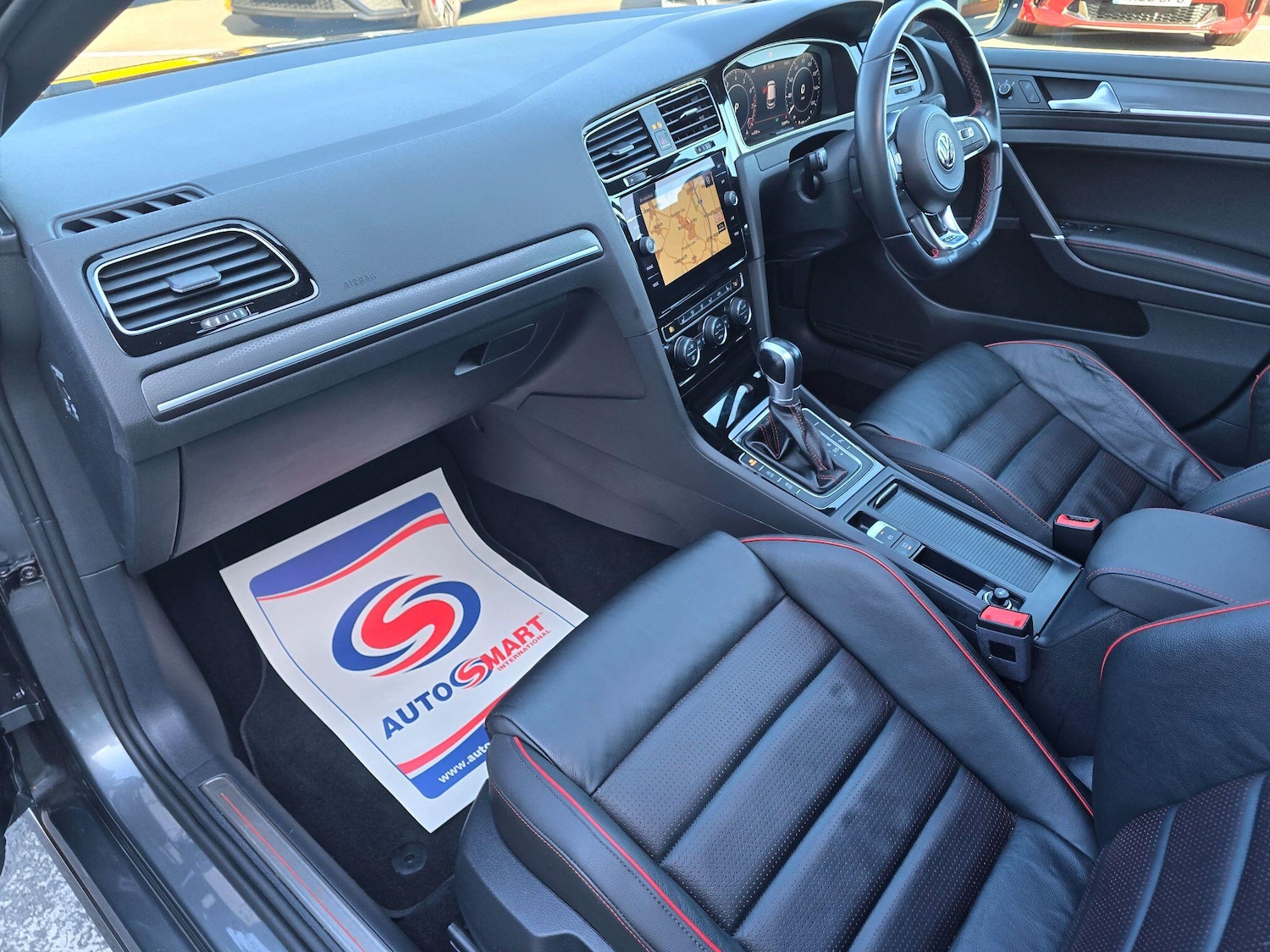 Used Volkswagen Golf 2017 for sale - 77993077: Photo 6