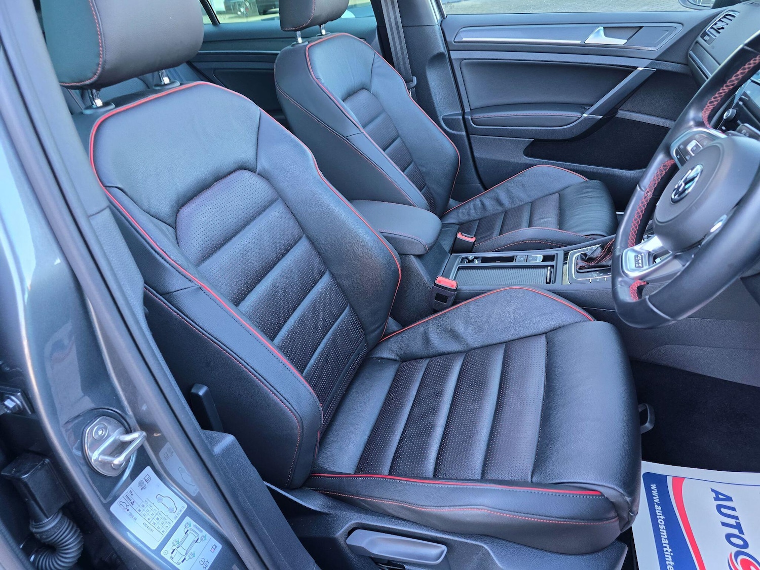 Used Volkswagen Golf 2017 for sale - 77993077: Photo 8