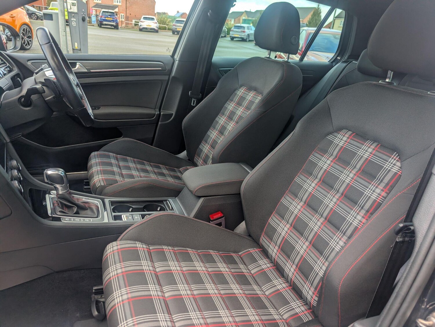 Used Volkswagen Golf for sale - 77940079: Photo 25