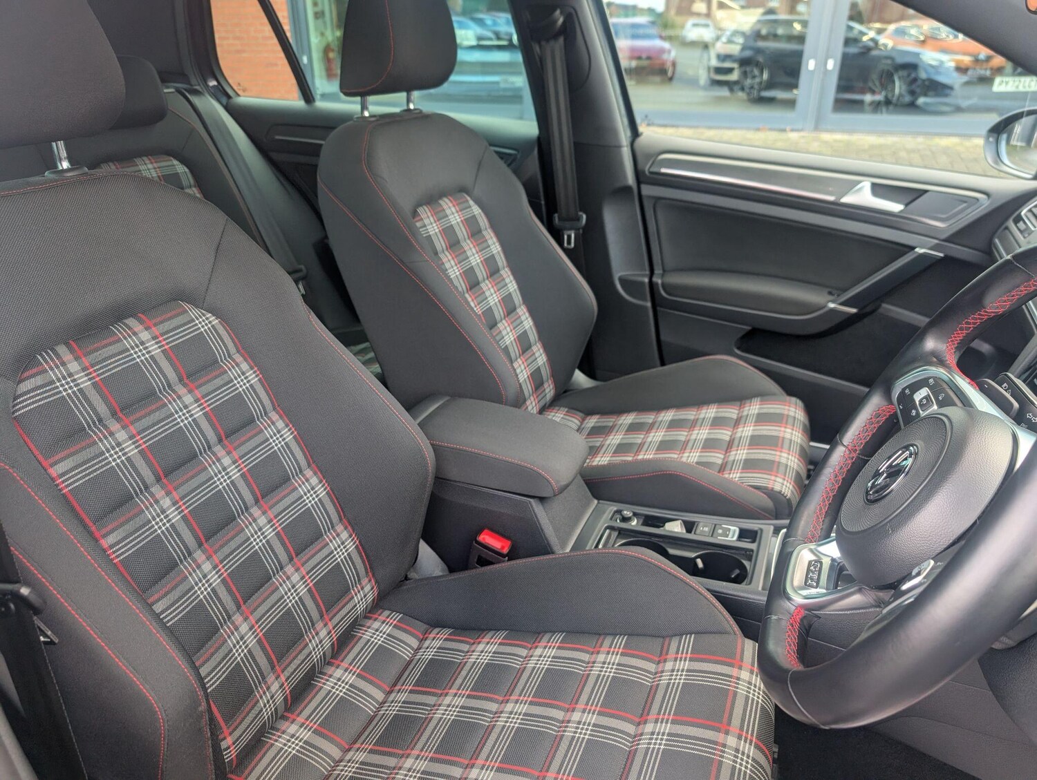 Used Volkswagen Golf for sale - 77940079: Photo 27