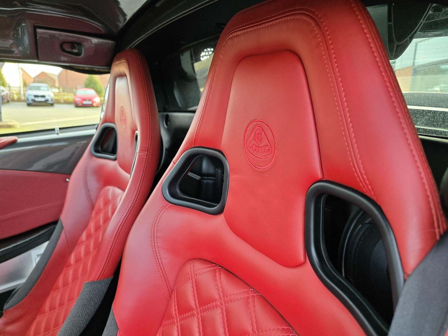 Used Lotus Exige 2015 for sale - 77575179: Photo 2