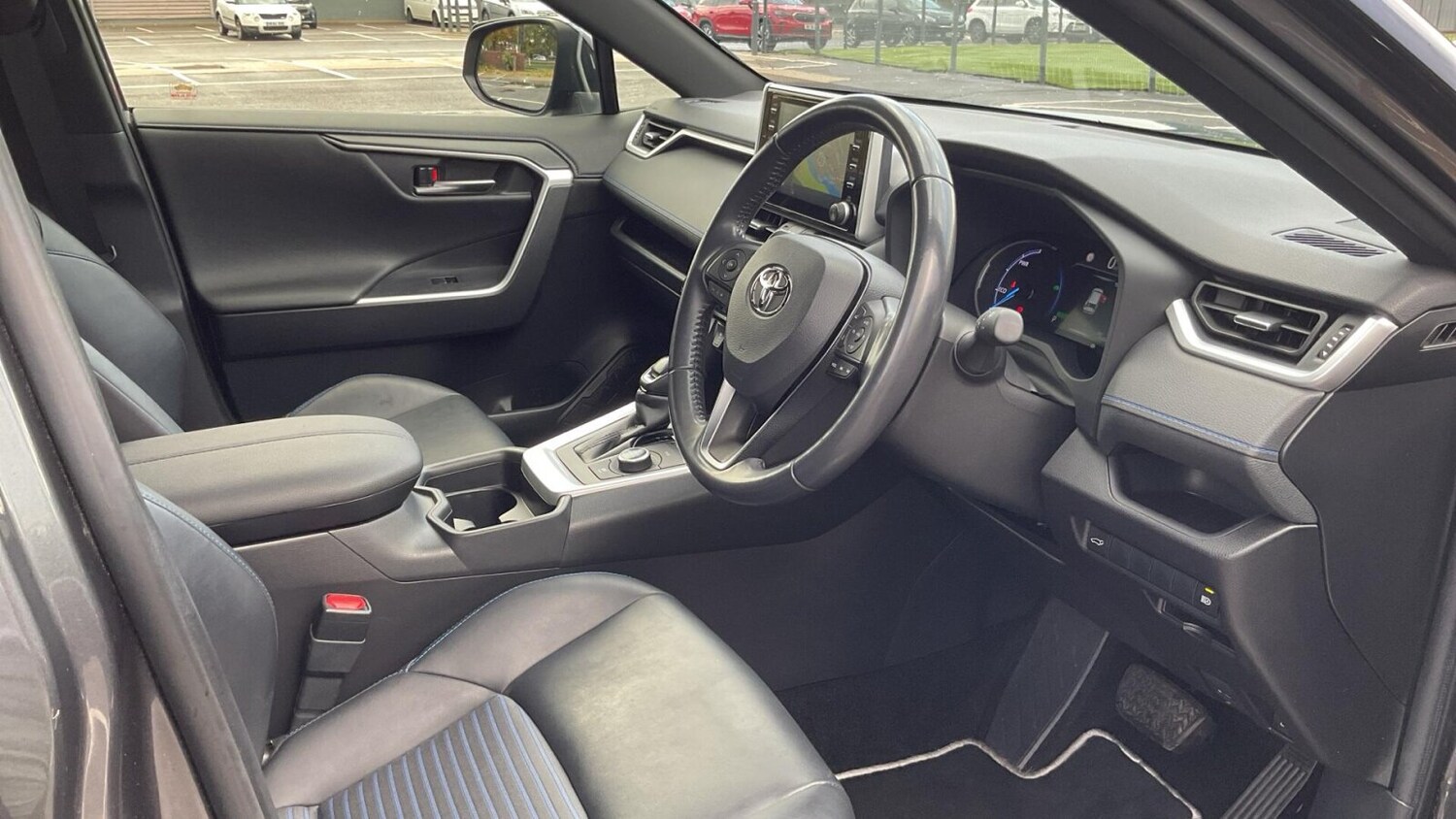 Used Toyota RAV4 2019 for sale - 76673432: Photo 13