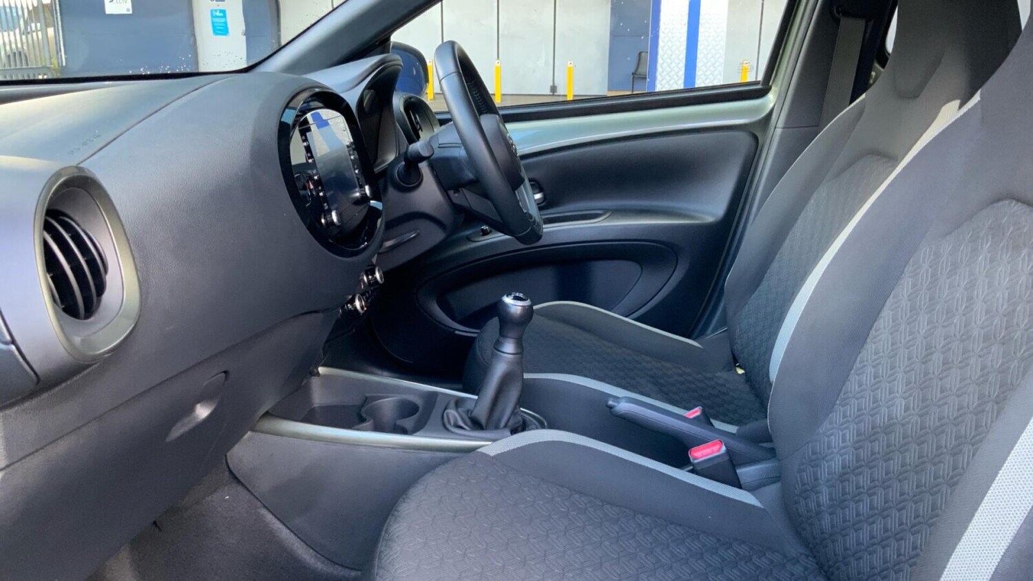 Used Toyota Aygo X 2022 for sale - 76675114: Photo 14