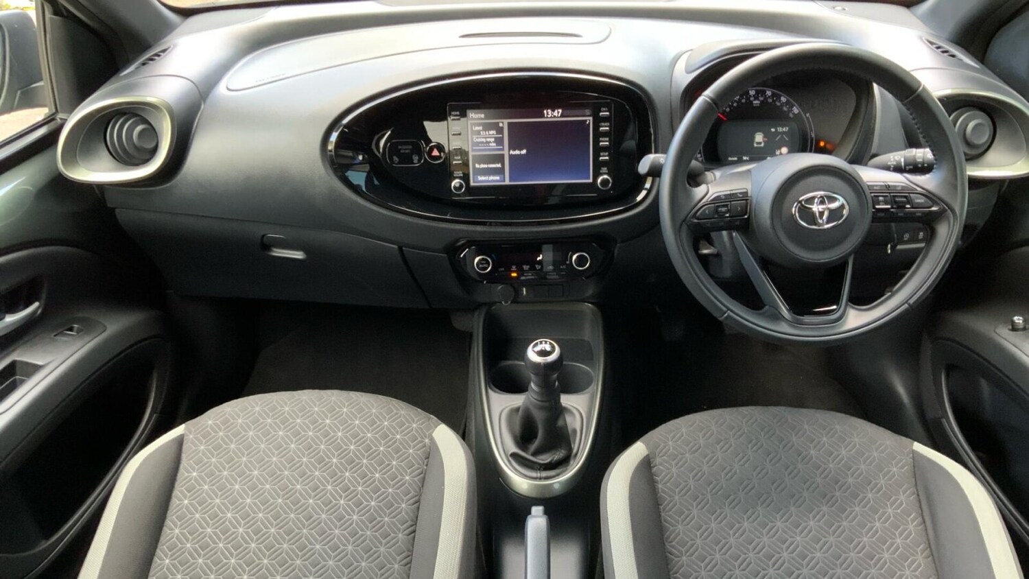 Used Toyota Aygo X 2022 for sale - 76675114: Photo 9