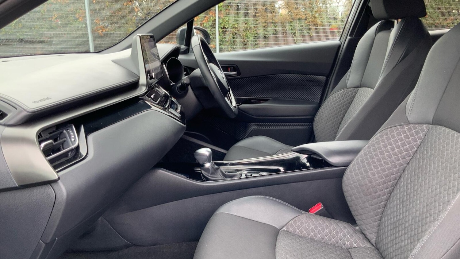 Used Toyota C-HR 2023 for sale - 77588090: Photo 19