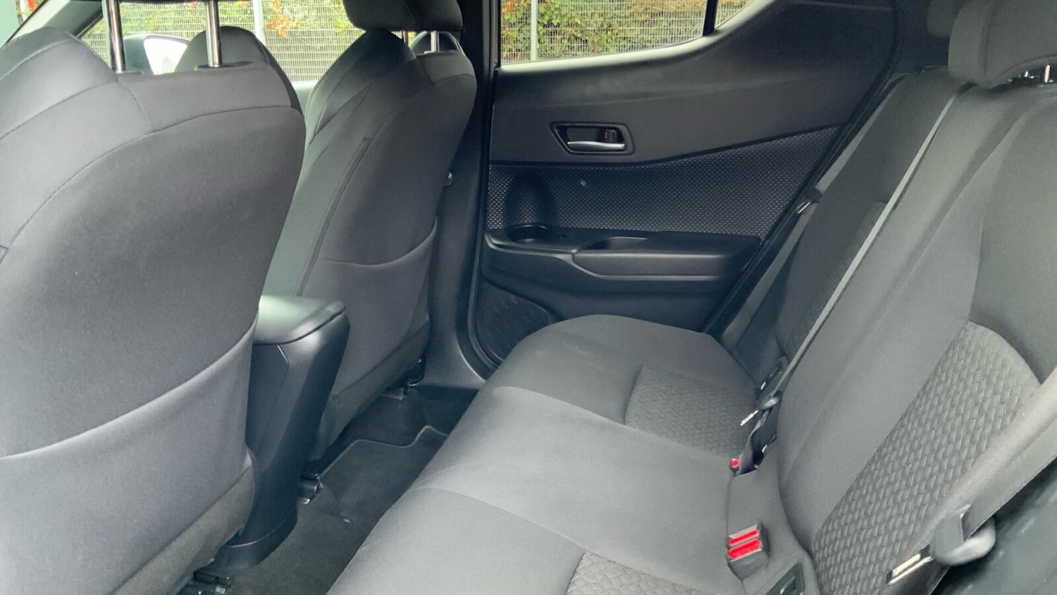 Used Toyota C-HR 2023 for sale - 77588090: Photo 22