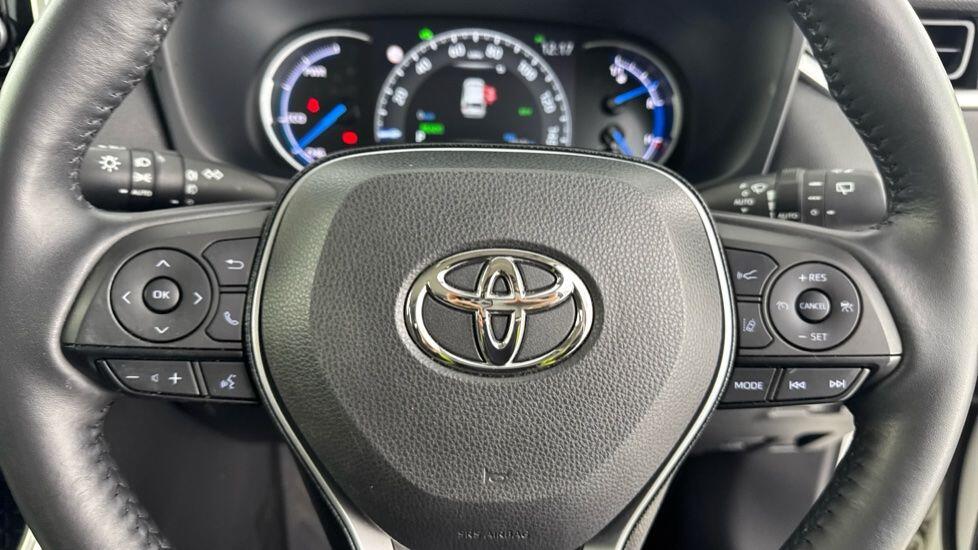 Used Toyota RAV4 2022 for sale - 76696933: Photo 17